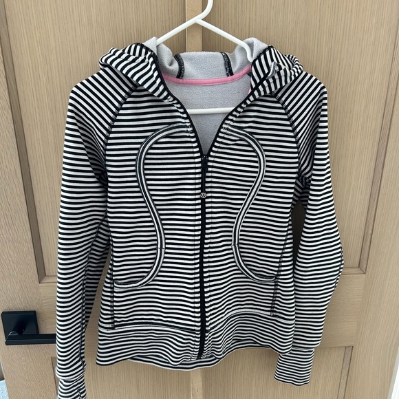 Lululemon Scuba Hoodie - Picture 1 of 2